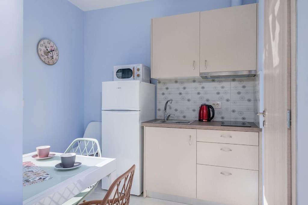 M City Apartments, Garden 2 Ханья Экстерьер фото